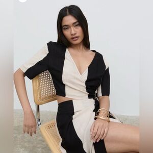 Chaya Printed Wrap Top size 16